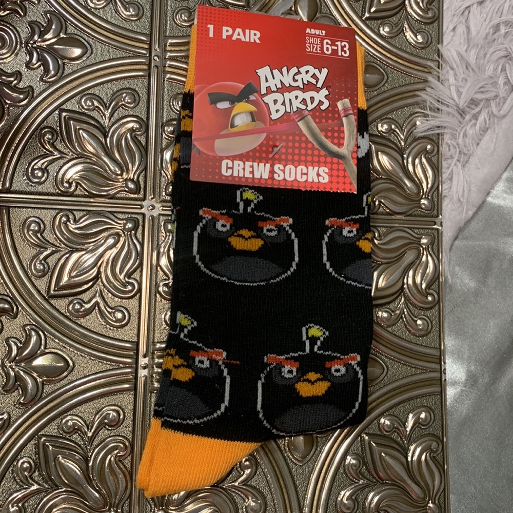 🌹NWT • CRAZY UNIVERSE ANGRY BIRDS • Unisex CREW SOCKS • MADE IN USA - Picture 1 of 6